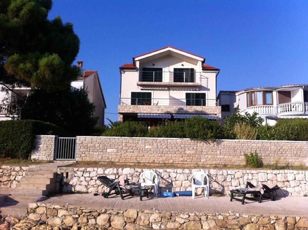 Apartments Pisacic Bibinje Exterior photo
